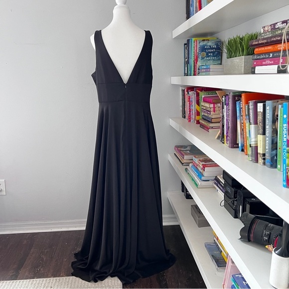 Cinderella Divine black sleeveless maxi gown Size 18 - Picture 9 of 16
